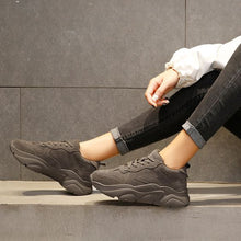 Load image into Gallery viewer, Velvet Platform Dad Sneaker Shoes - Abershoes