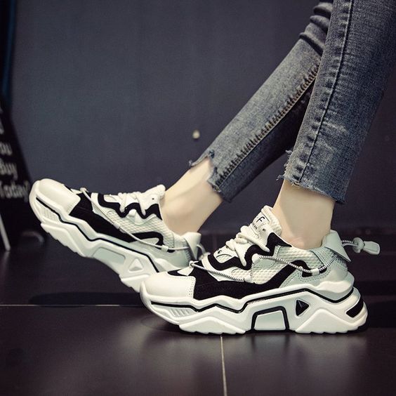 Women's Trendy Black/White Mesh Breathable Sneaker Shoes