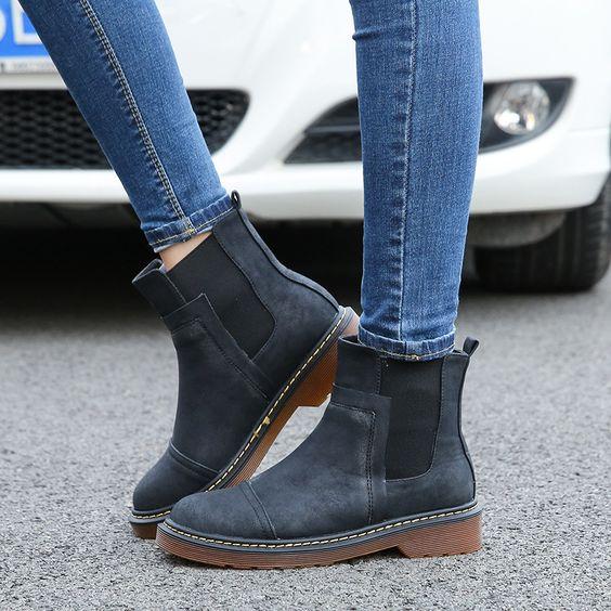 Trendy British Flat Booties - Abershoes