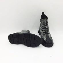 Load image into Gallery viewer, Trendy British Zipper Grid Boots - Abershoes