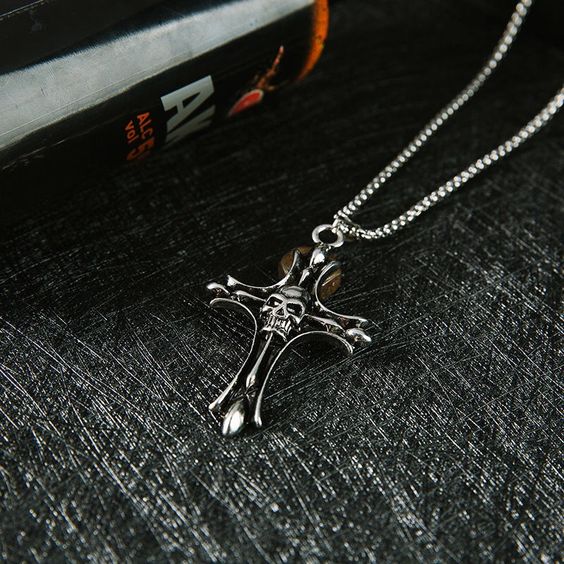 Cross Skull Pendant Necklace - Abershoes